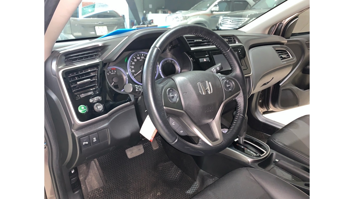 Honda City 1.5 AT 2017 - HCM: Honda City 1.5 AT 2017, màu nâu hồng, odo 30.000 km