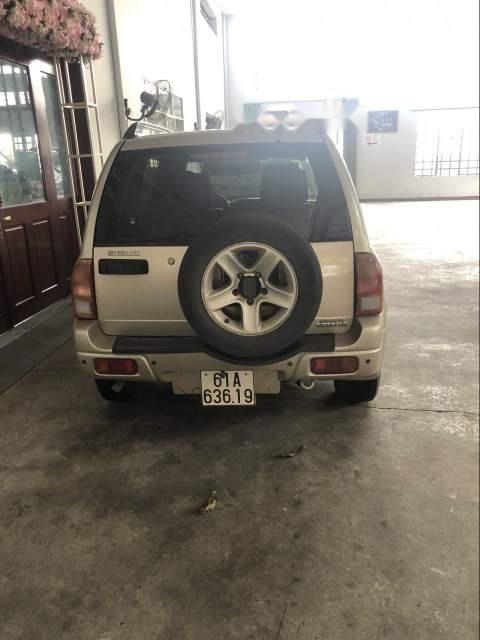 Suzuki Grand vitara 2002 - Bán lại xe Suzuki Grand Vitara 2002, màu vàng, xe nhập