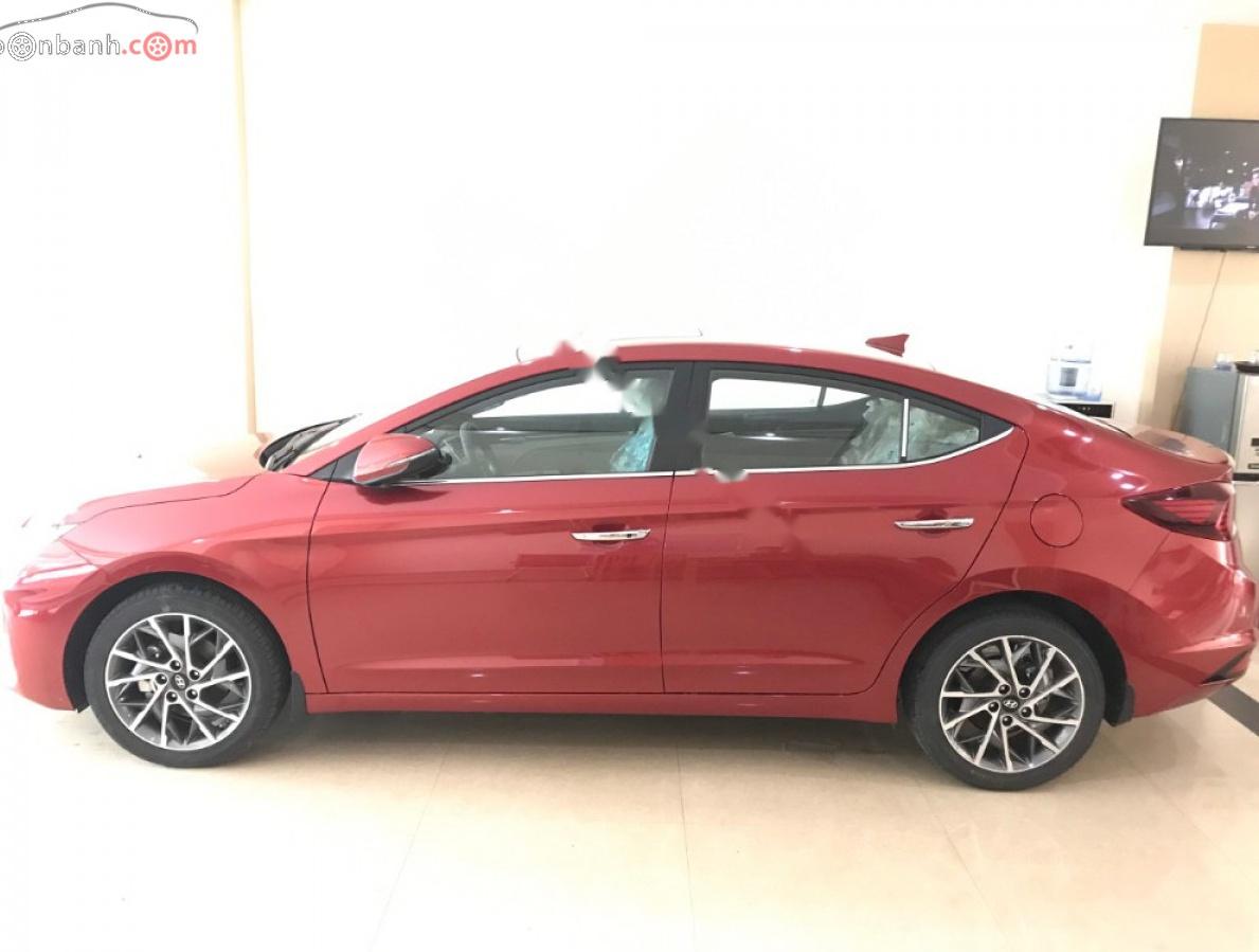 Hyundai Elantra 2019 - Cần bán Hyundai Elantra 2019, màu đỏ