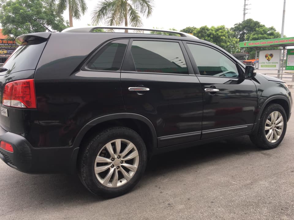 Kia Sorento 2012 - Về hưu cần bán Kia Sorento 2012, số tự động, màu đen