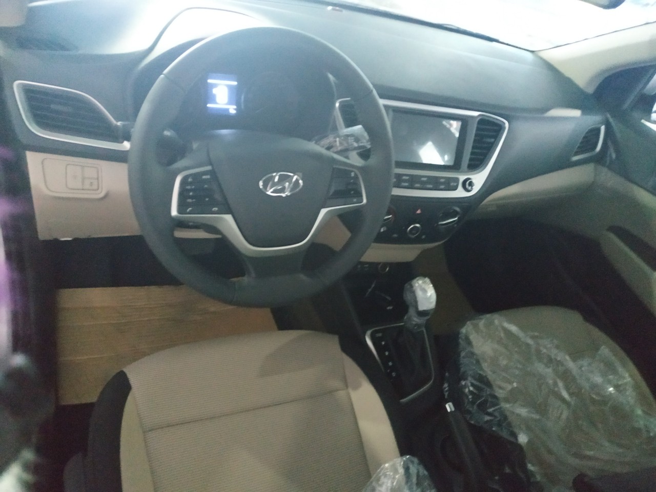 Hyundai Accent 1.4MT 2019 - Hyundai Accent 1.4MT full đen, hỗ trợ trả góp 80%, bao hồ sơ nợ xấu + Call 0932013536