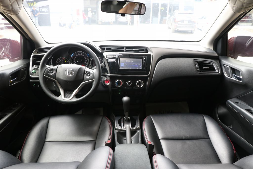 Honda City CVT 1.5AT 2018 - Bán Honda City sản xuất năm 2018, màu đỏ, giá 548tr