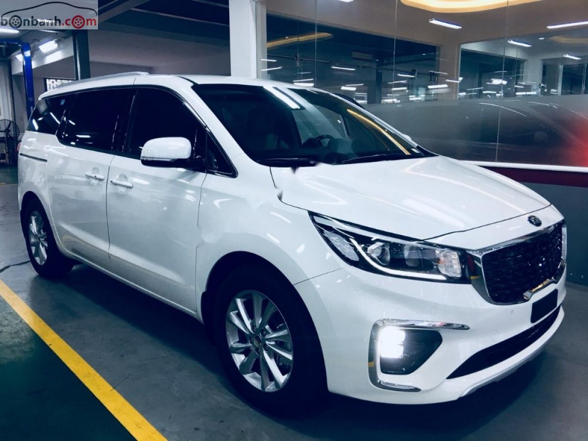 Kia Sedona Delu D 2019 - Cần bán Kia Sedona Delu D năm 2019, màu trắng