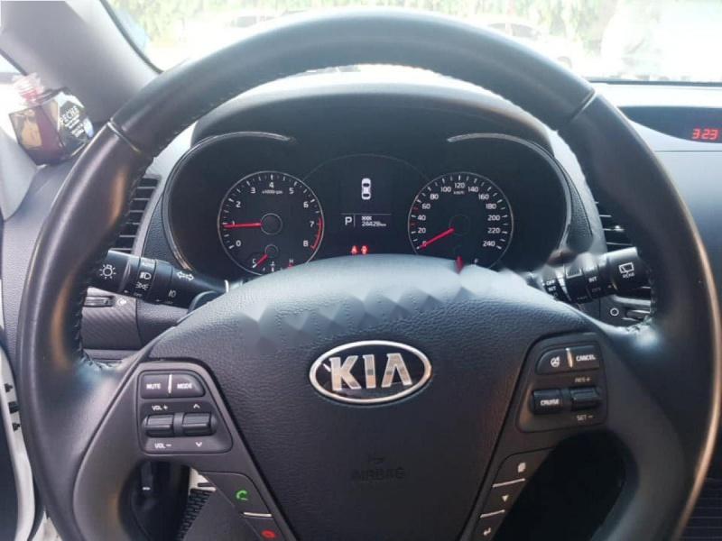 Kia Cerato 1.6 AT 2014 - Cần bán xe Kia Cerato 1.6 AT năm 2014, màu trắng, nhập khẩu nguyên chiếc