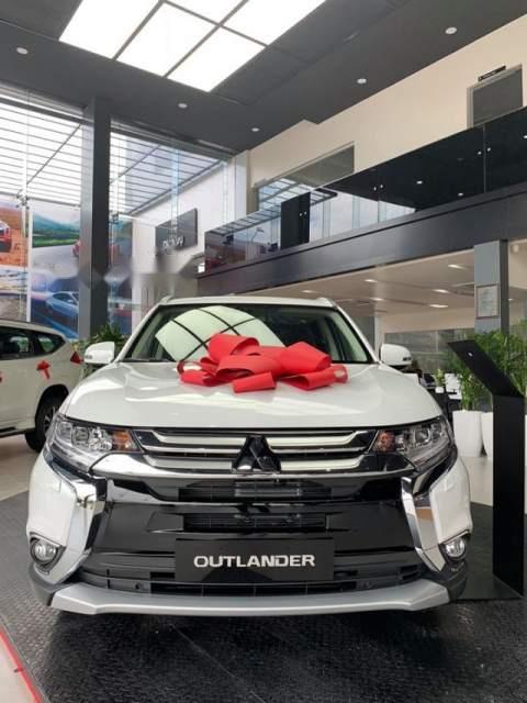 Mitsubishi Outlander  2.0 CVT 2019 - Bán xe Mitsubishi Outlander năm sản xuất 2019, màu trắng, nhập khẩu