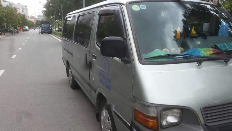 Toyota Hiace 2005 - Bán xe Toyota Hiace đời 2005, tải Van 6 chỗ 850kg