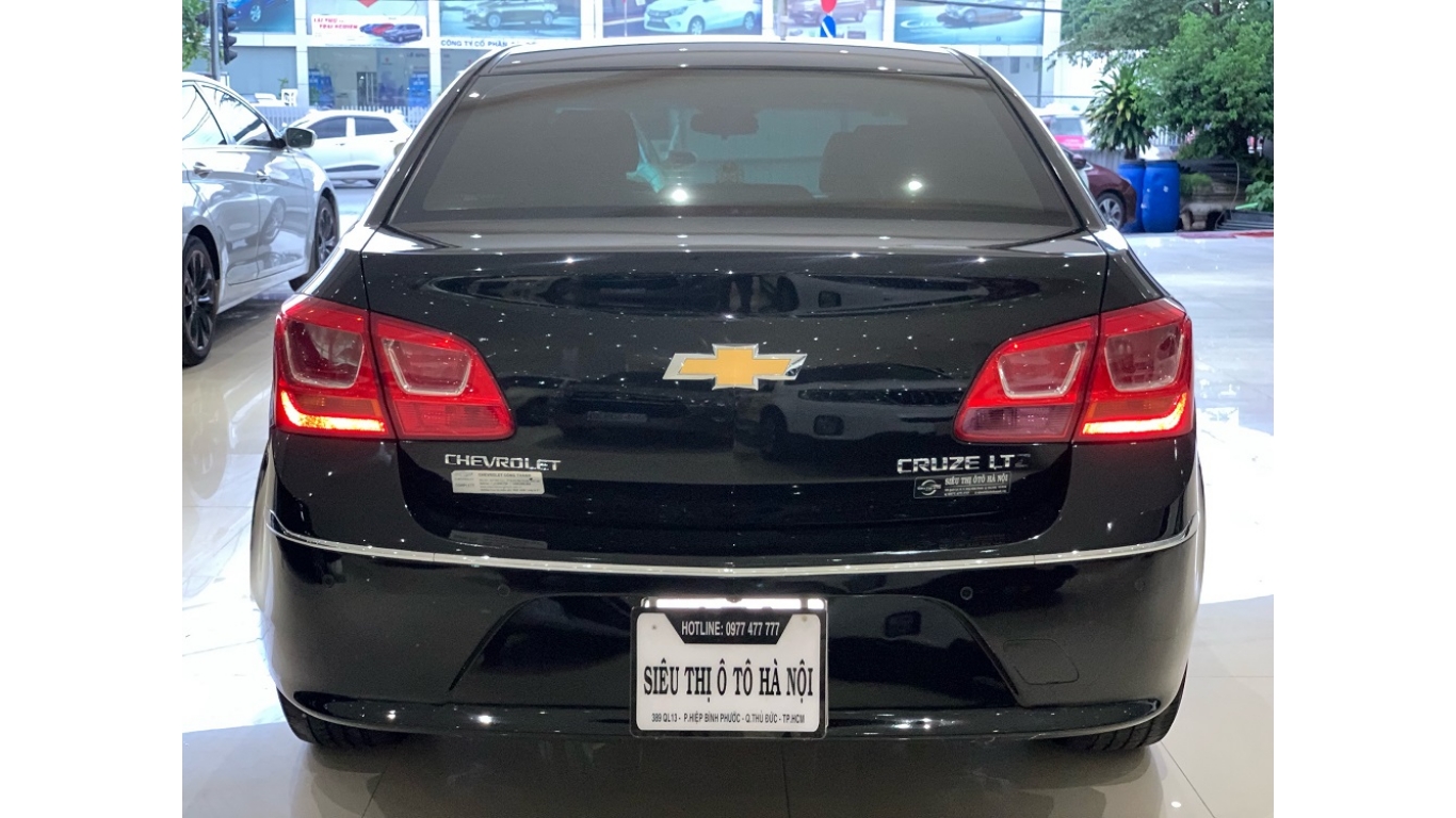 Chevrolet Cruze 1.8 AT 2017 - Chevrolet Cruze 1.8 AT 2017, màu đen, trả trước chỉ từ 147 triệu