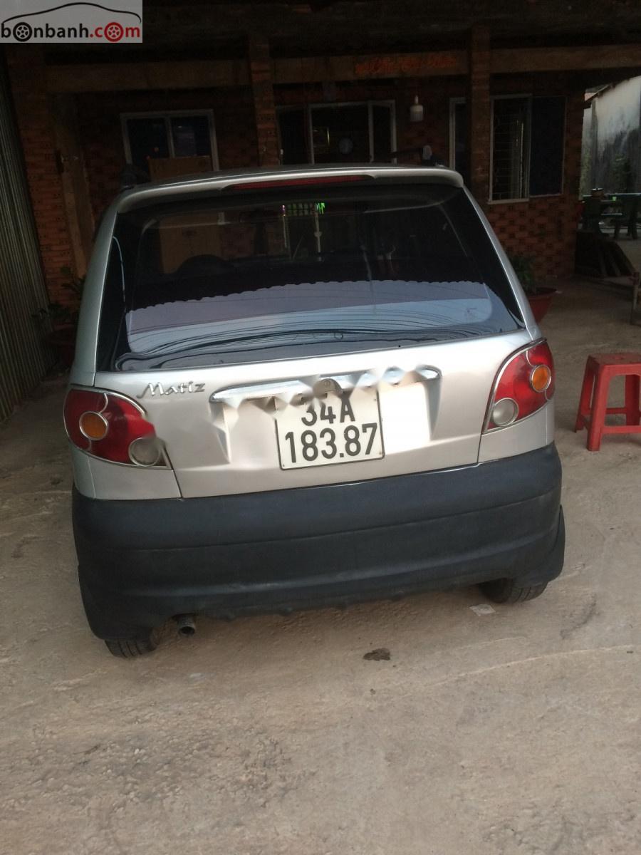 Daewoo Matiz SE 0.8 MT 2006 - Cần bán gấp Daewoo Matiz SE 0.8 MT đời 2006, màu bạc xe gia đình