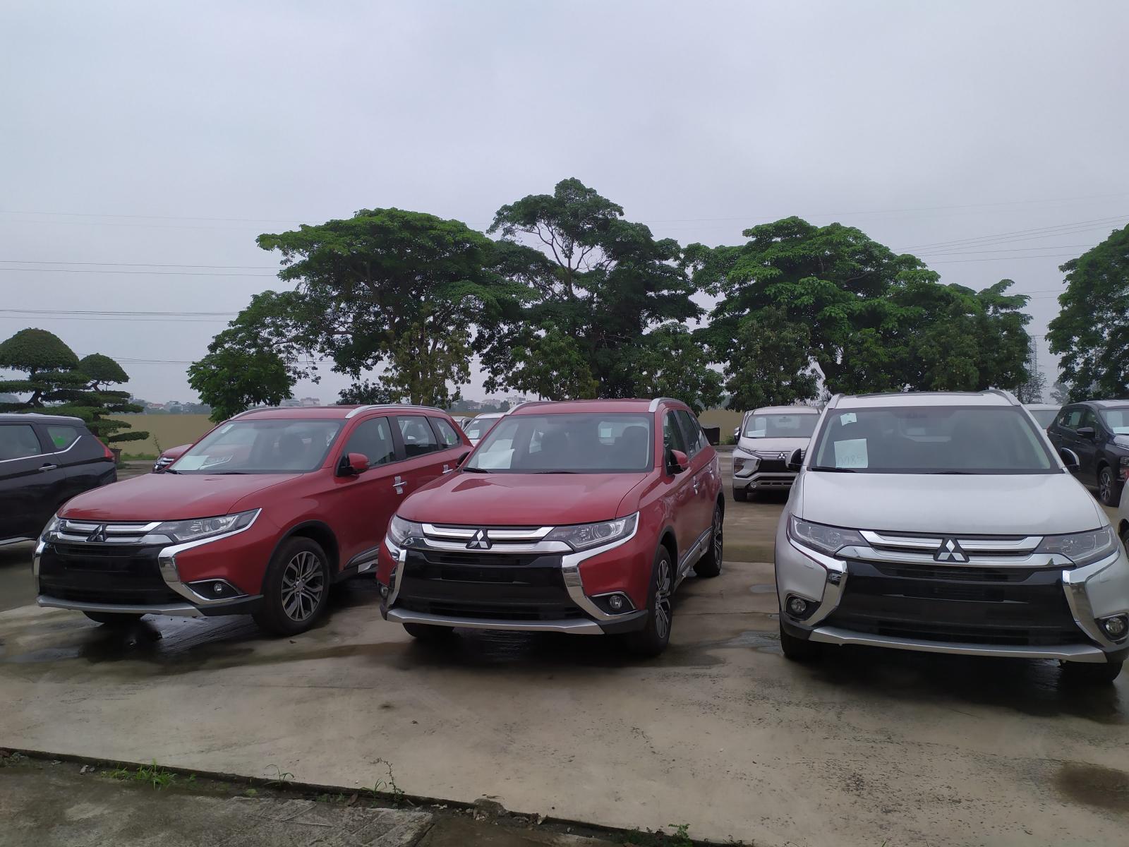 Mitsubishi Outlander 2019 - Bán xe Mitsubishi Outlander Hưng Yên giá rẻ