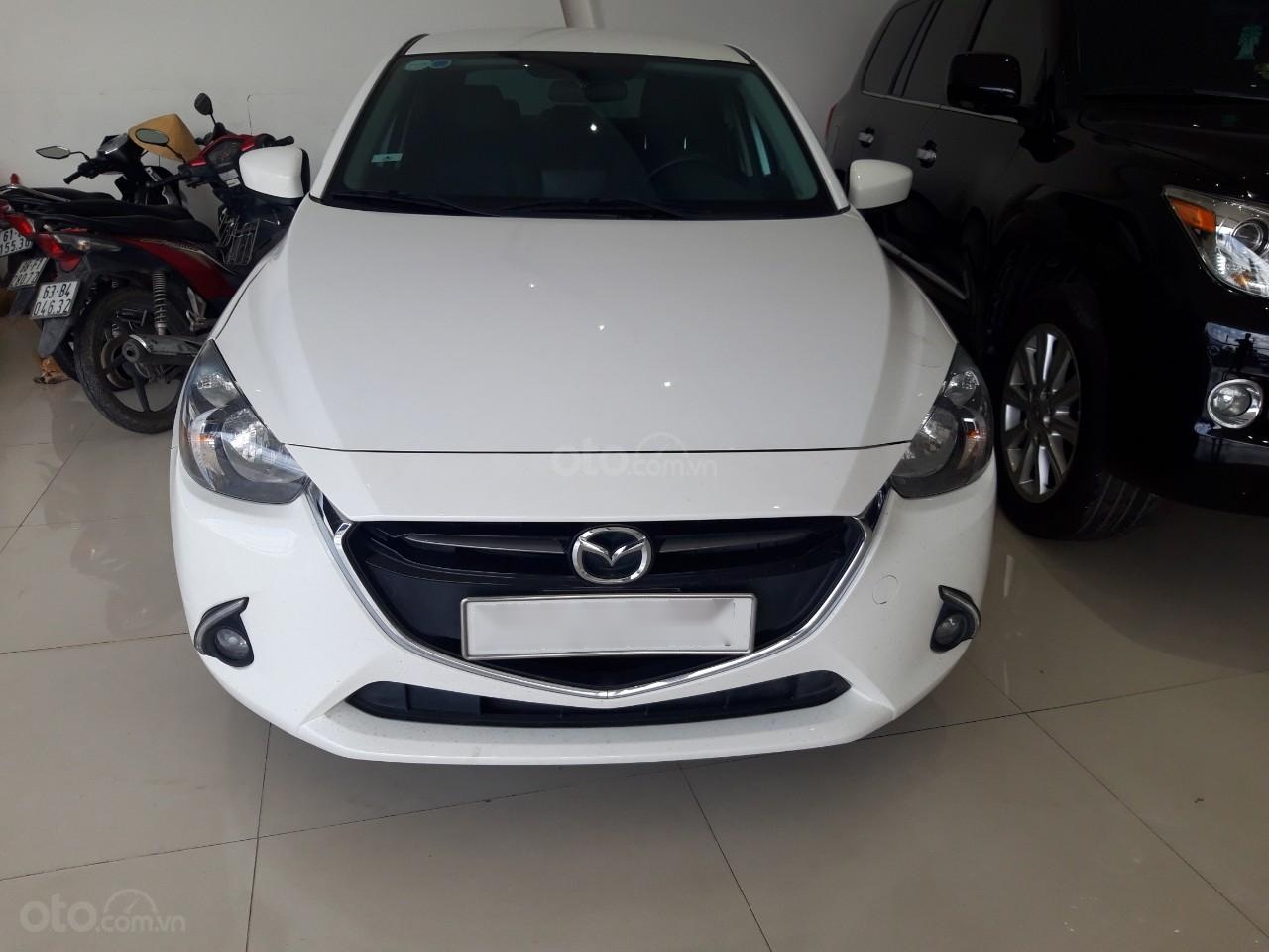 Mazda 2 2018 - Bán ô tô Mazda 2 sản xuất năm 2018, màu trắng, giá 495tr