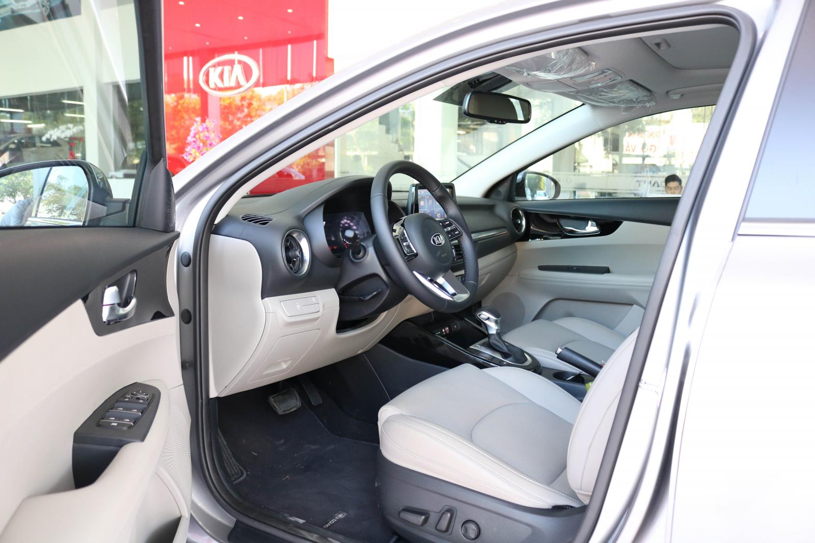 Kia Cerato Deluxe 2019 - Bán Kia Cerato Deluxe giá tốt nhất - trả trước chỉ 160 triệu giao xe ngay - nhiều quà tặng hấp dẫn