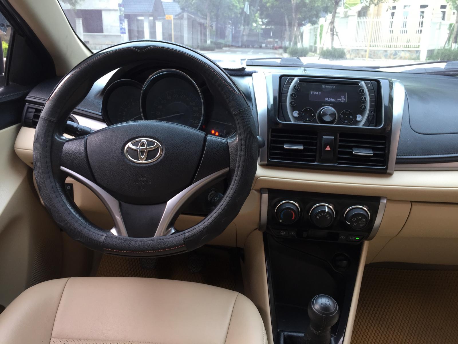 Toyota Vios 1.5E 2015 - Tôi cần bán gấp chiếc Toyota Vios 1.5E số sàn, màu đen, chính chủ gia đình tôi đang sử dụng LH 0988068623