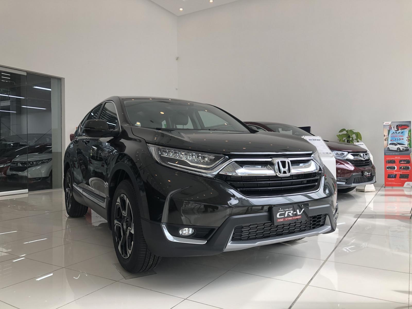 Honda CR V 2020 - Bán xe Honda CR V 2020 giá siêu hấp dẫn, tặng tiền mặt lên tới 100tr phụ kiện 60tr, trả góp 85%