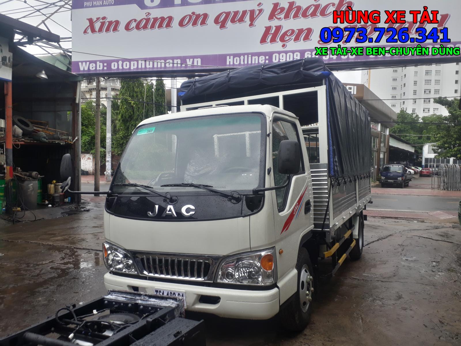 2019 - Bán xe tải JAC 2T4 thùng dài 4m4 động cơ Isuzu trả trước 60 triệu