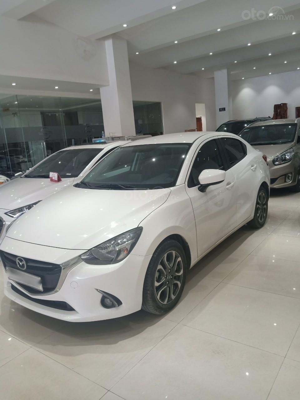 Mazda 2 2018 - Bán ô tô Mazda 2 sản xuất năm 2018, màu trắng, giá 495tr