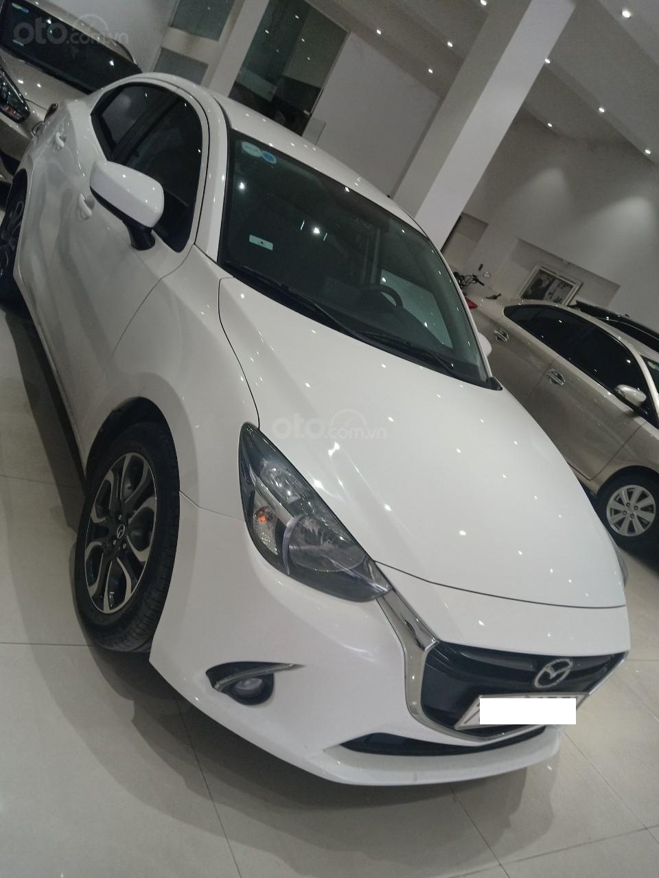 Mazda 2 2018 - Bán ô tô Mazda 2 sản xuất năm 2018, màu trắng, giá 495tr