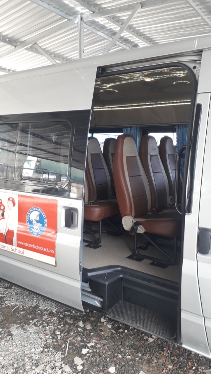 Ford Transit Medium 2018 - Bán Ford Transit 2018 New, full nội thất, hỗ trợ vay 60-70%, giá còn thương lượng, LH 090909.9106