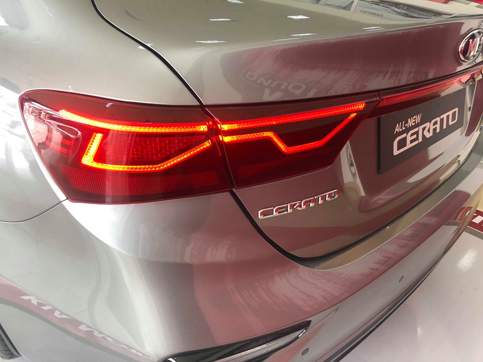 Kia Cerato PREMIUM 2019 - Chỉ 184 triệu rinh ngay Cerato phiên bản cao cấp nhất, quà tặng, ưu đãi cực lớn