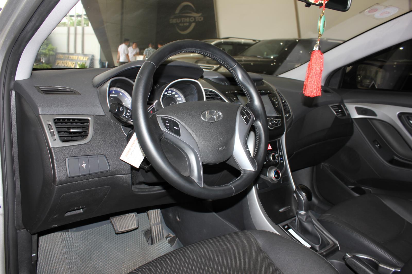 Hyundai Elantra GLS 2015 - Bán ô tô Hyundai Elantra GLS đời 2015, màu bạc, nhập khẩu, 500 triệu