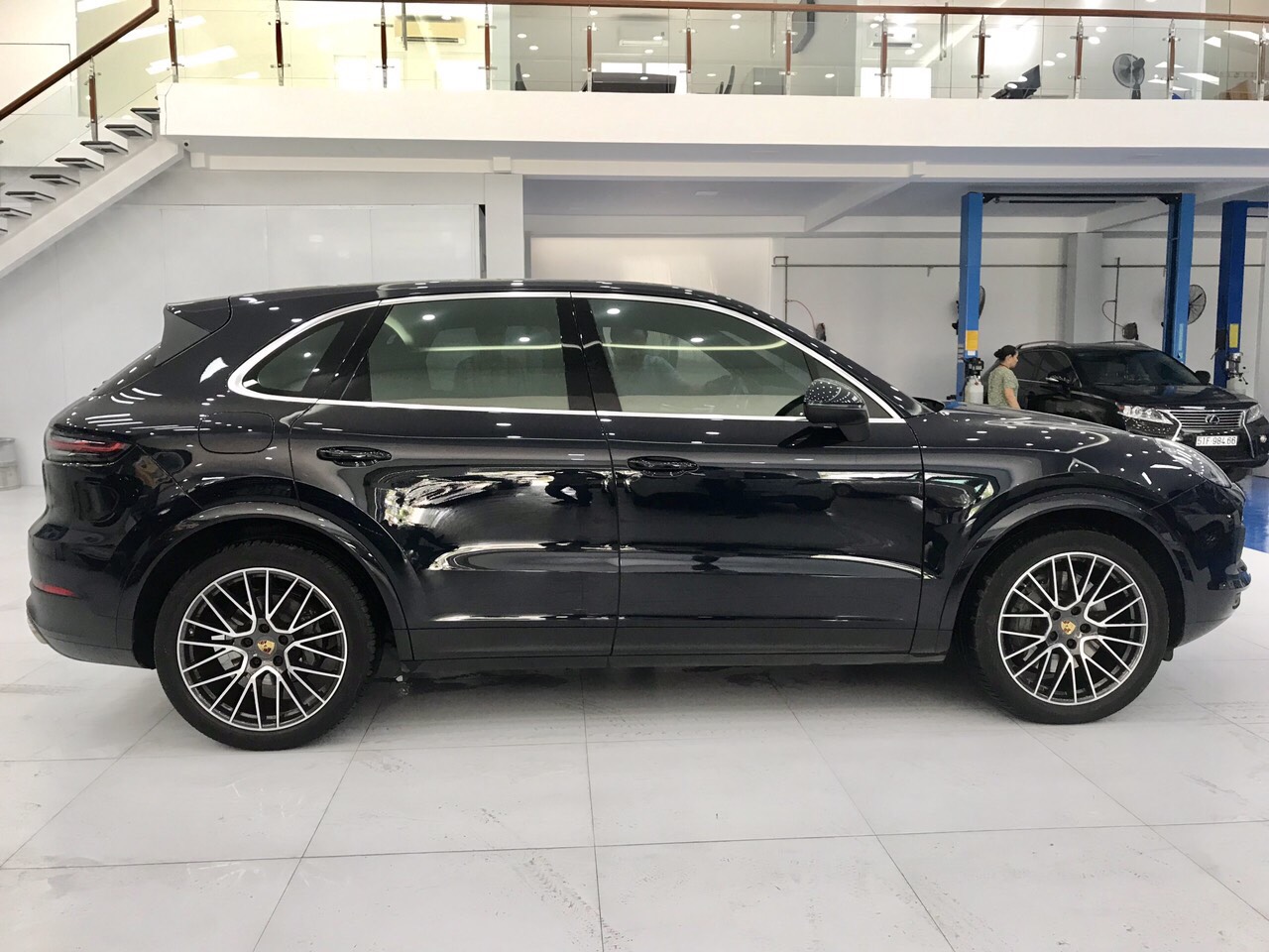 Porsche Cayenne S  3.0L V6 Twin Turbocharged  2018 - Cần bán xe Porsche Cayenne S năm sản xuất 2018, nhập khẩu