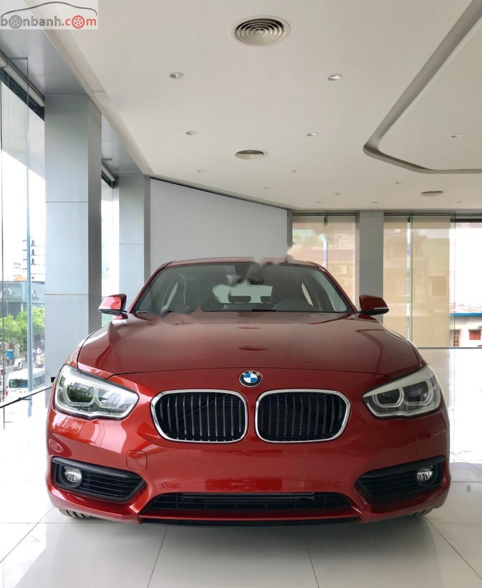 BMW 1 Series 118i 2019 - Bán BMW 118i 2019, màu đỏ, new 100%