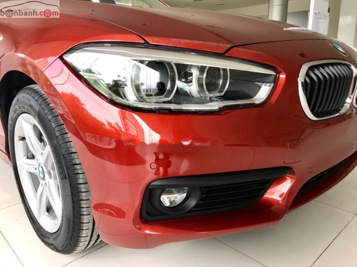 BMW 1 Series 118i 2019 - Bán BMW 118i 2019, màu đỏ, new 100%