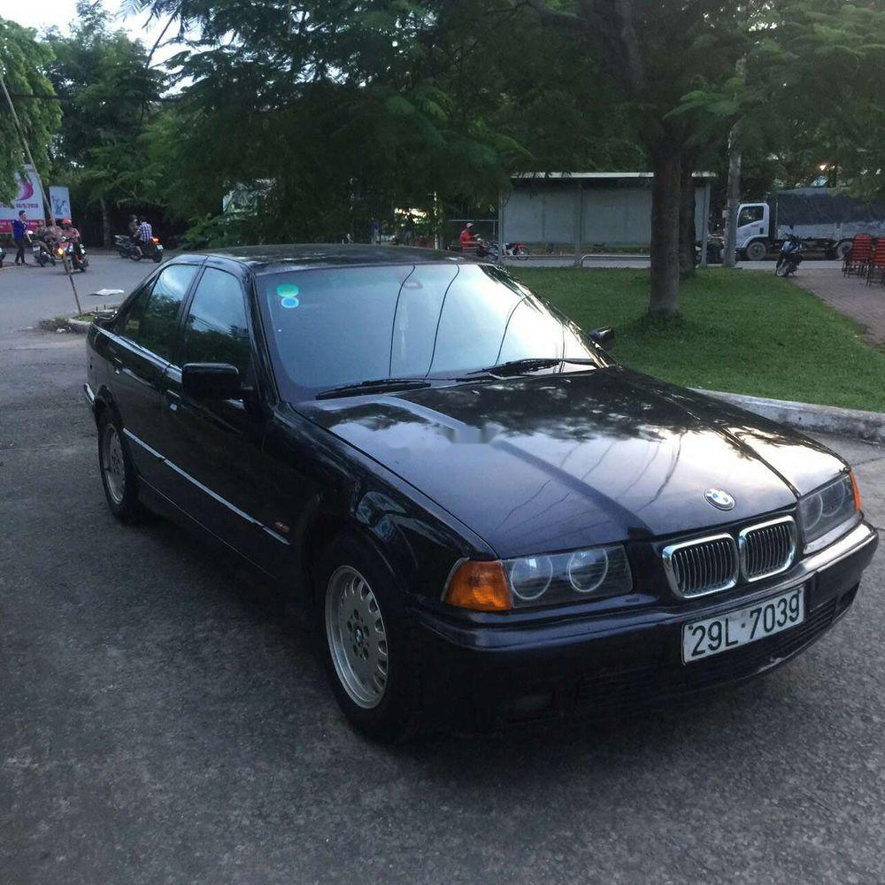 BMW 3 Series  320i 1999 - Bán xe BMW 320i đời 1999, màu đen