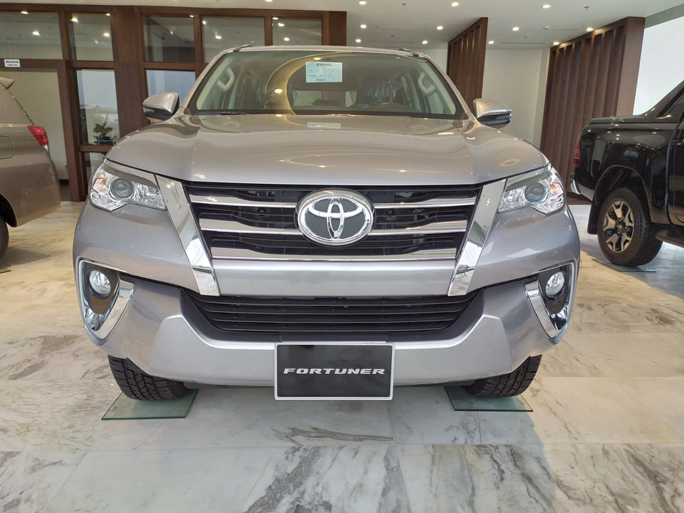 Toyota Fortuner 2.4G  2019 - Bán xe Toyota Fortuner 2019, xe đủ màu giao ngay, ưu đãi sốc: Giảm tiền mặt + BHVC + PK chính hãng, LH 0941115585