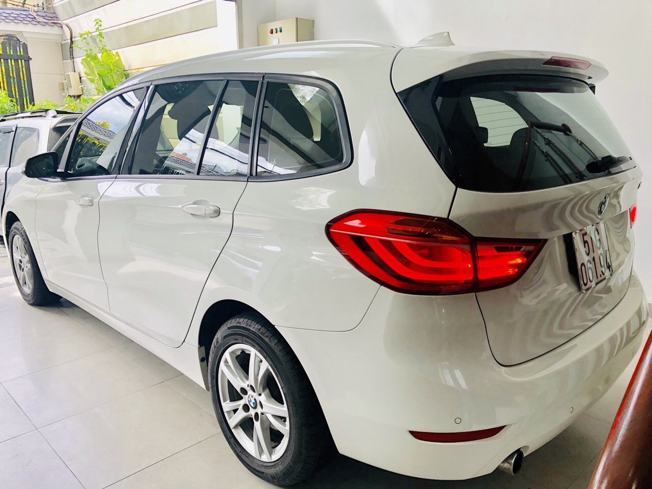 BMW 2 Series 2016 - Bán BMW 218i 2016 Gran Tourer mẫu mới nhất, xe đẹp đi 25.000km chất lượng, xe bao kiểm tra hãng