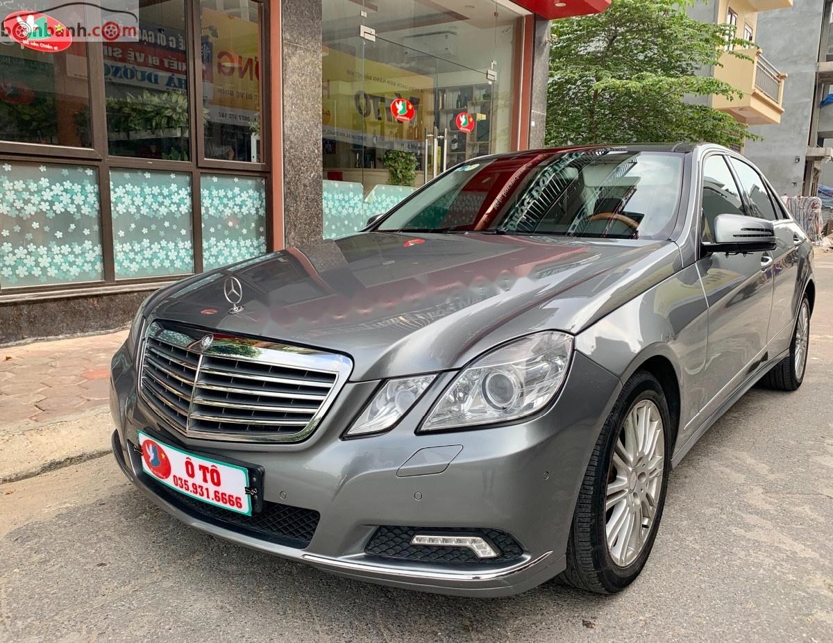 Mercedes-Benz E class E300 2009 - Bán Mercedes E300 đời 2009, màu xám giá cạnh tranh