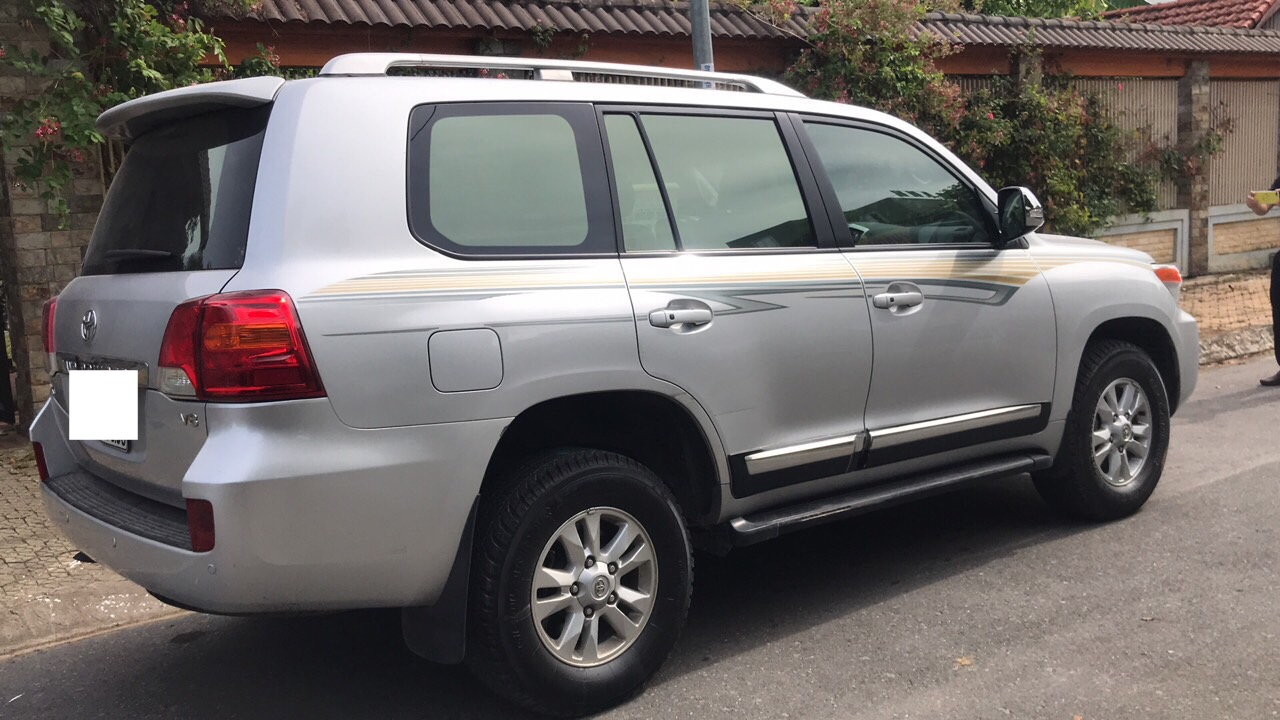 Toyota Land Cruiser VX 2015 - Bán ô tô Toyota Land Cruiser VX isản xuất 2015, màu bạc, nhập khẩu