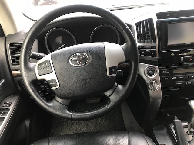 Toyota Land Cruiser VX 2015 - Bán ô tô Toyota Land Cruiser VX isản xuất 2015, màu bạc, nhập khẩu