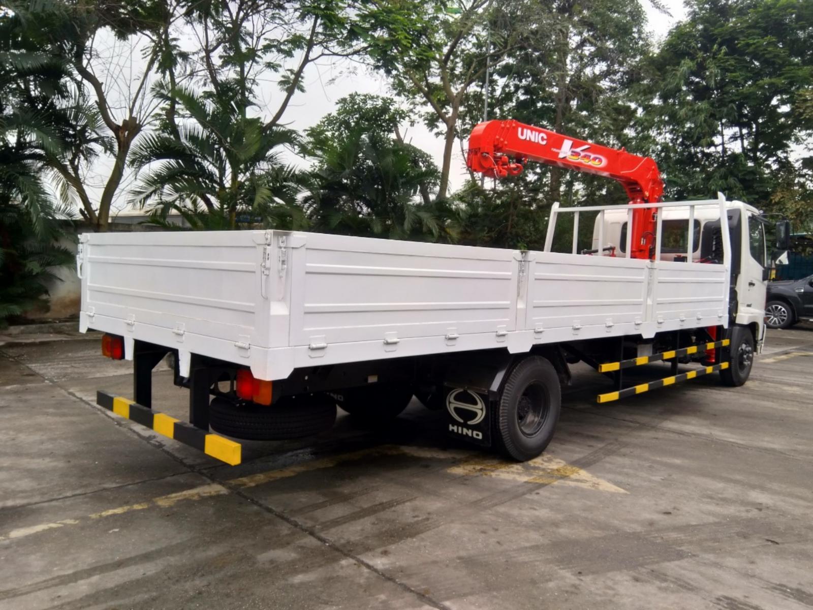 Hino FC 9JLTC 2019 - Cần bán xe tải cẩu Hino FC 9JLTC 2019, màu trắng