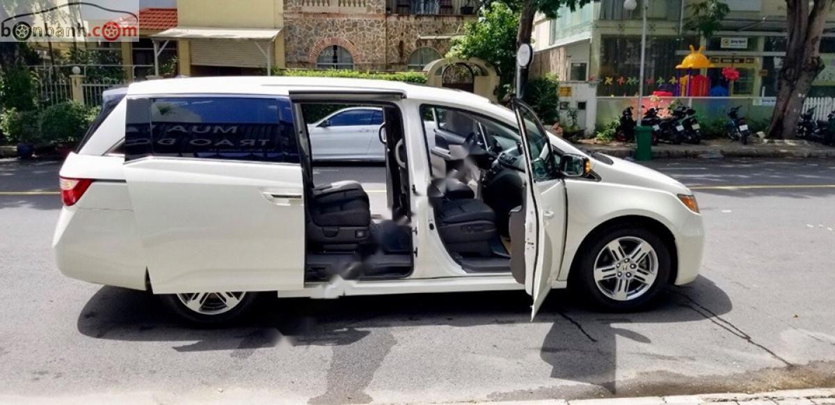 Honda Odyssey 2014 - Bán Honda Odyssey 2014, màu trắng, xe nhập xe gia đình