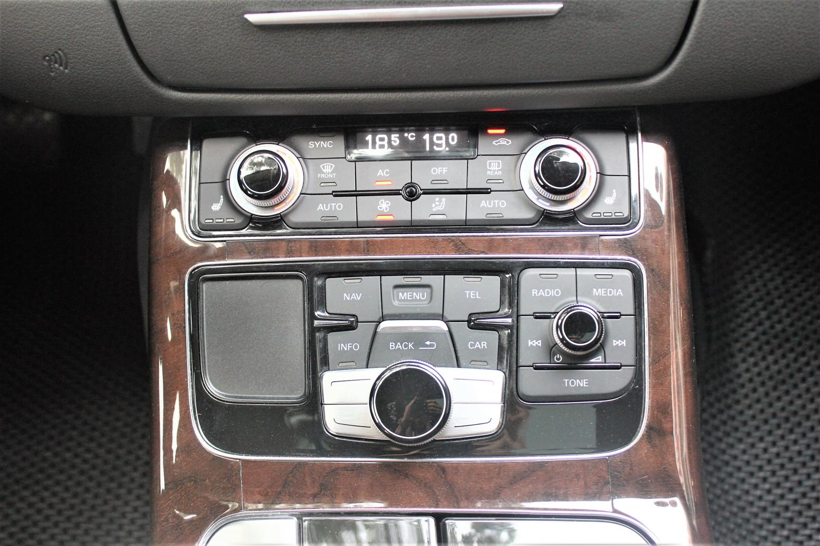 Audi A8  A8L 2012 - Vừa về Audi A8L model 2012, phủ ceramic từ mới, phun kịch option