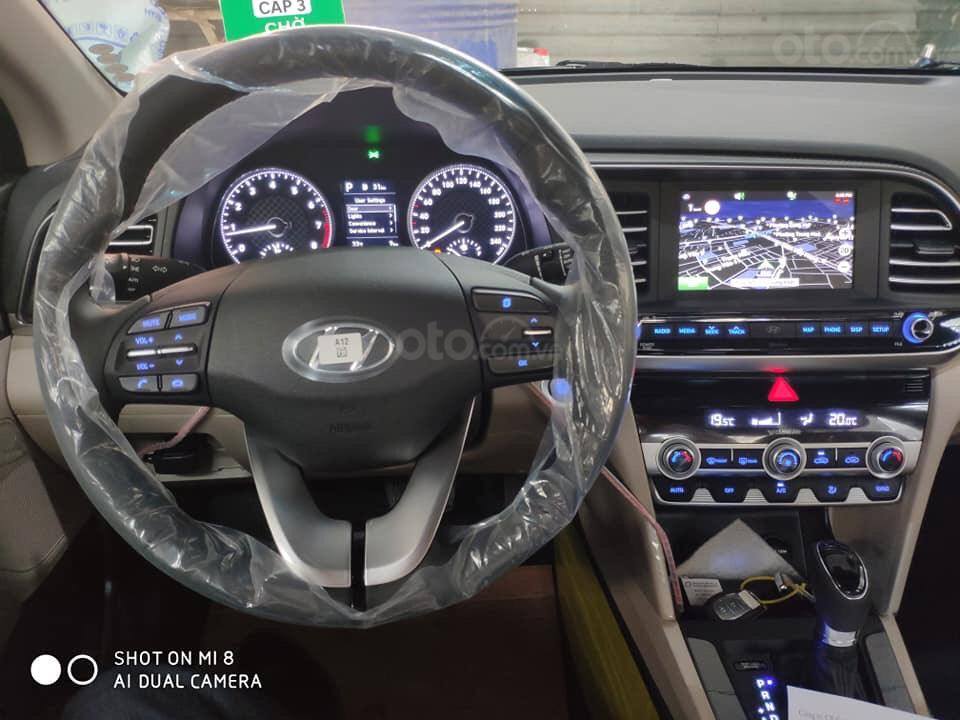 Hyundai Elantra 2019 - Ô tô Elantra Đà Nẵng, giá xe Elantra Đà Nẵng, LH: Hữu Hân - 0902.965.732