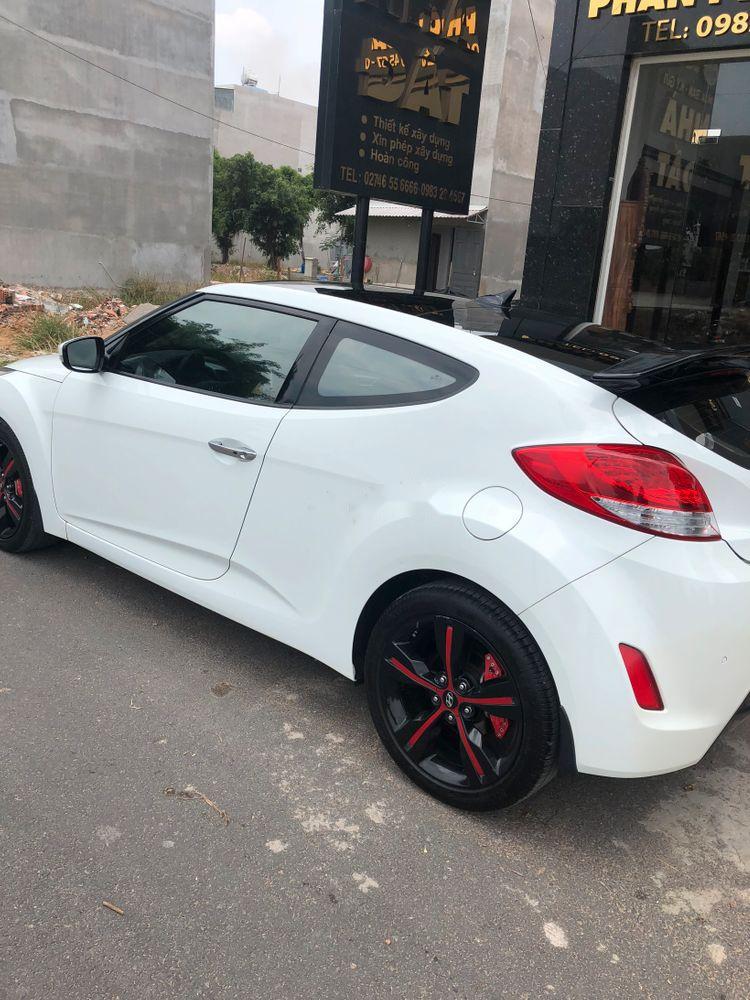 Hyundai Veloster 2012 - Bán Hyundai Veloster sản xuất 2012, màu trắng, nhập khẩu