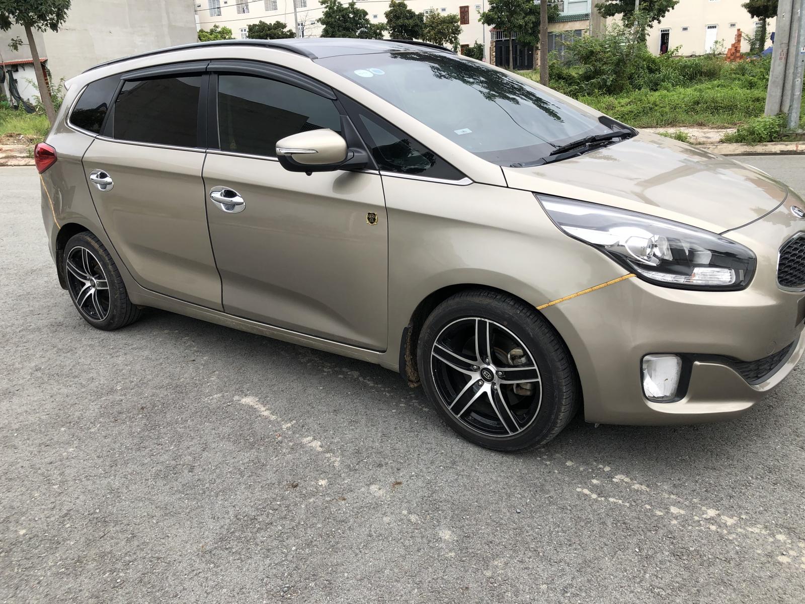 Kia Rondo 2015 - Kia Rondo SX 2015 máy dầu, số sàn