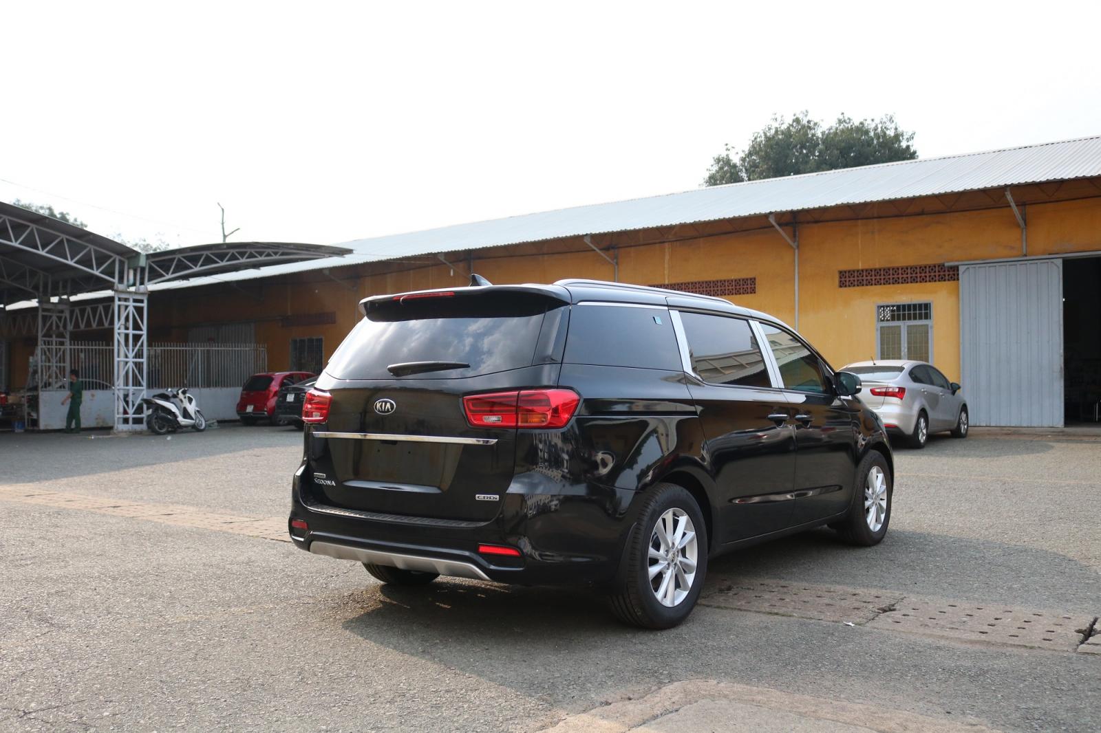 Kia Sedona 2019 - Bán Kia Sedona 2019, máy dầu đưa trước 360tr có xe + giảm giá đặc biệt đến 40tr + quà tặng, 0933920564