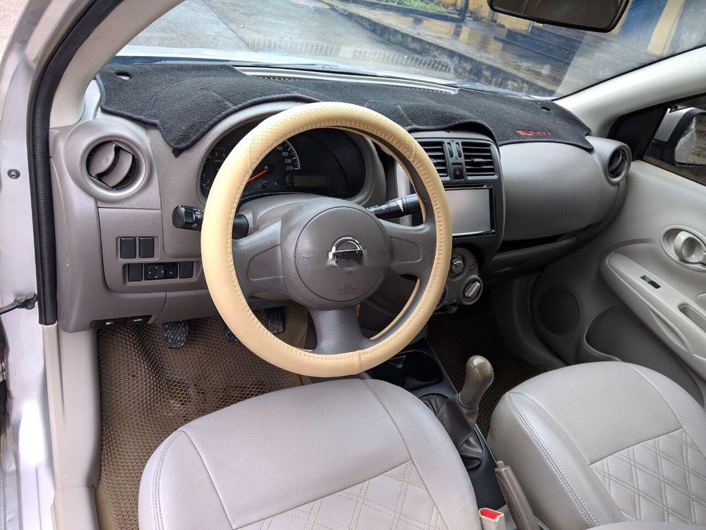 Nissan Sunny 2015 - Cần bán xe Nissan Sunny năm 2015, màu bạc số sàn, giá tốt