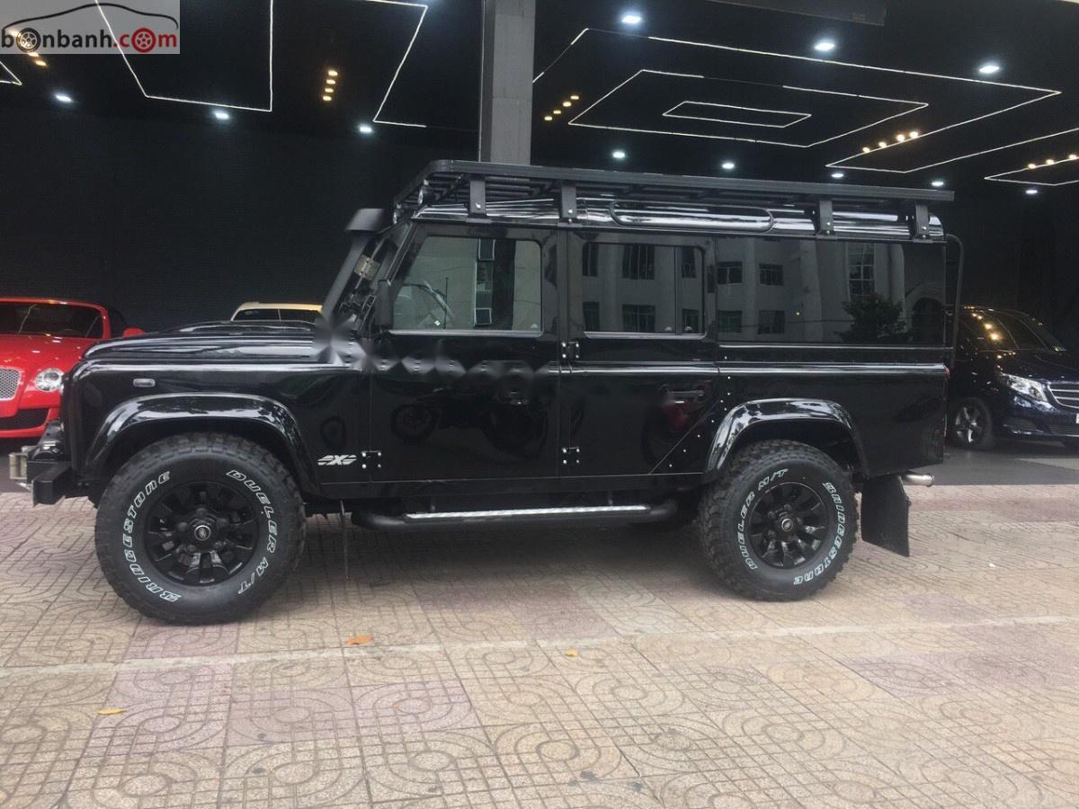 LandRover Defender 2015 - Cần bán lại xe LandRover Defender 2015, màu đen, xe nhập