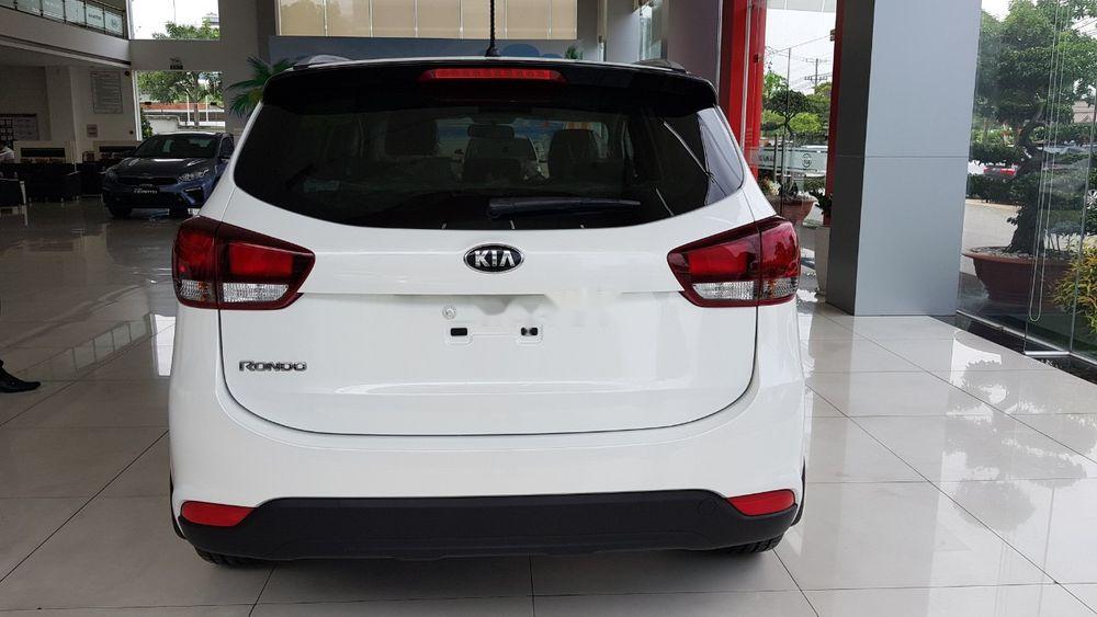 Kia Rondo 2019 - Bán Kia Rondo năm sản xuất 2019, màu trắng, mới 100%