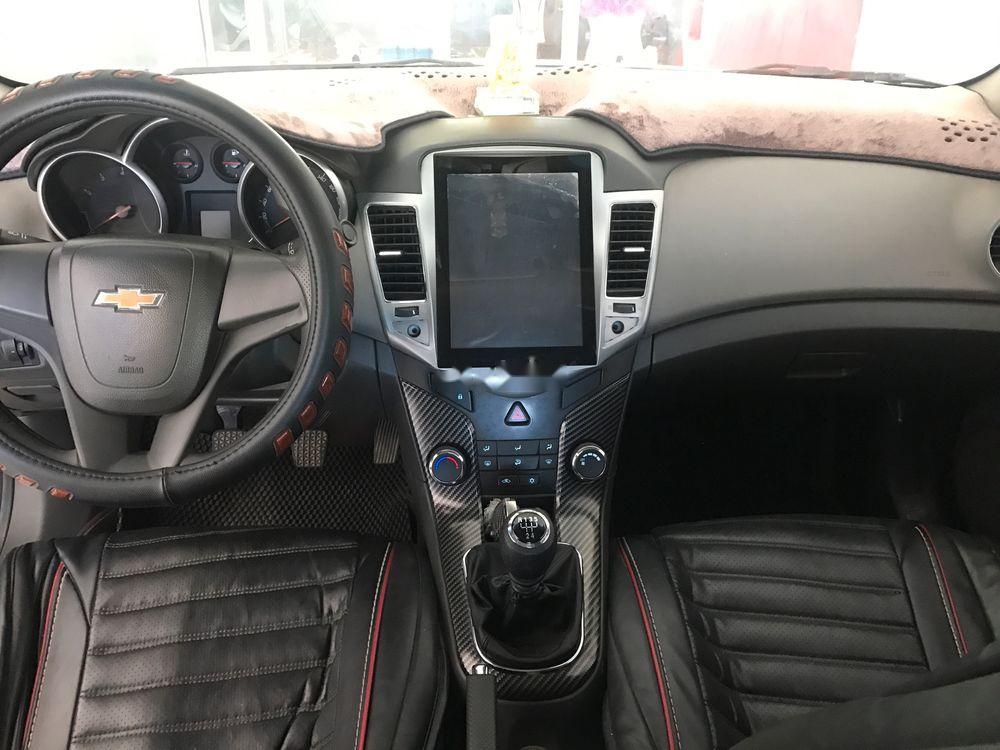 Chevrolet Cruze    LS  2010 - Bán Chevrolet Cruze LS năm 2010, màu trắng, xe rất đẹp và êm