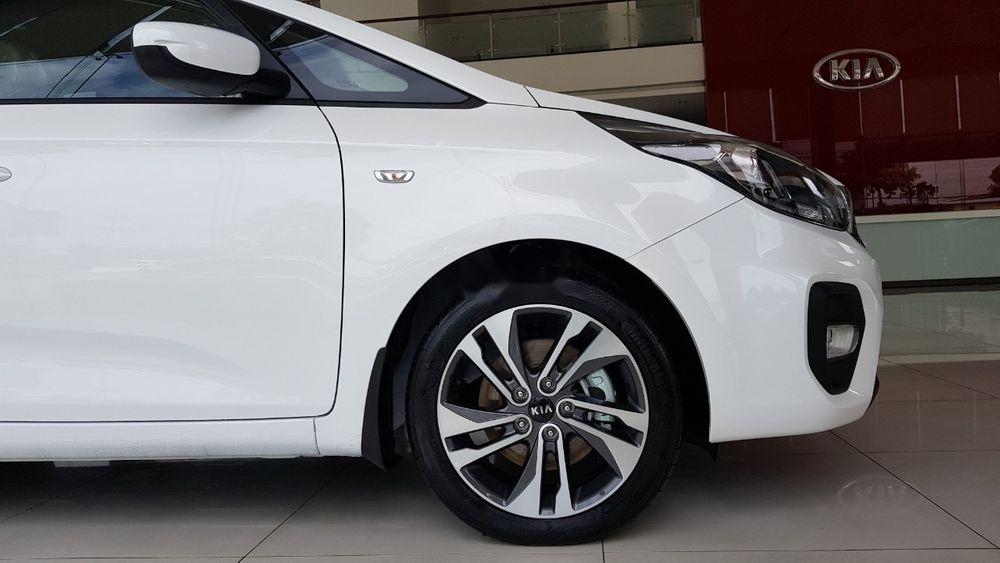 Kia Rondo 2019 - Bán Kia Rondo năm sản xuất 2019, màu trắng, mới 100%