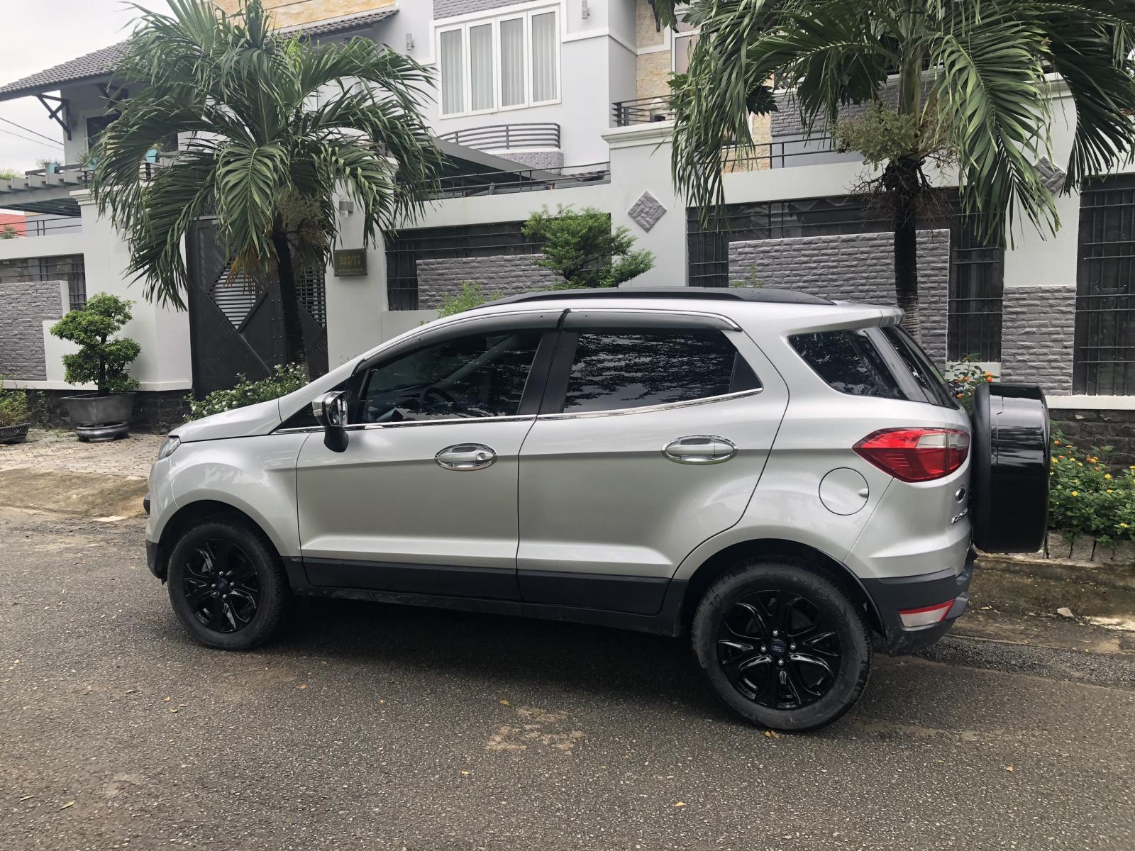 Ford EcoSport 1.5L MT Trend 2017 - Cần bán xe Ford EcoSport 1.5L MT Trend, model 2017, màu bạc