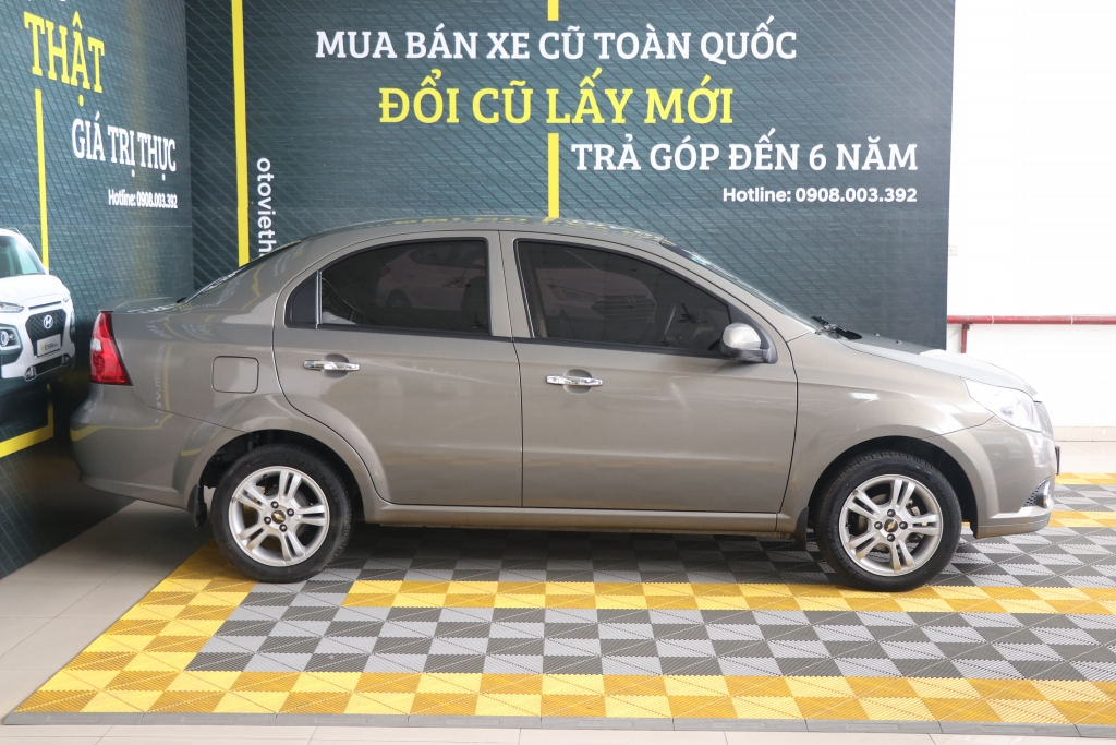 Chevrolet Aveo LT 1.4MT 2018 - Bán ô tô Chevrolet Aveo LT 1.4MT sản xuất năm 2018, màu xám