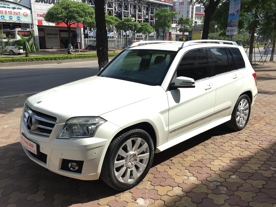 Mercedes-Benz GLK Class 2009 - Cần bán gấp Mercedes năm sản xuất 2009, màu trắng