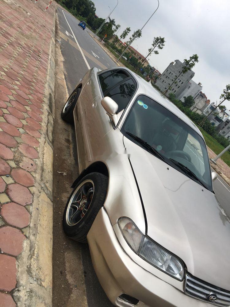 Hyundai Sonata   1994 - Bán Hyundai Sonata sản xuất 1994, màu vàng, nhập khẩu