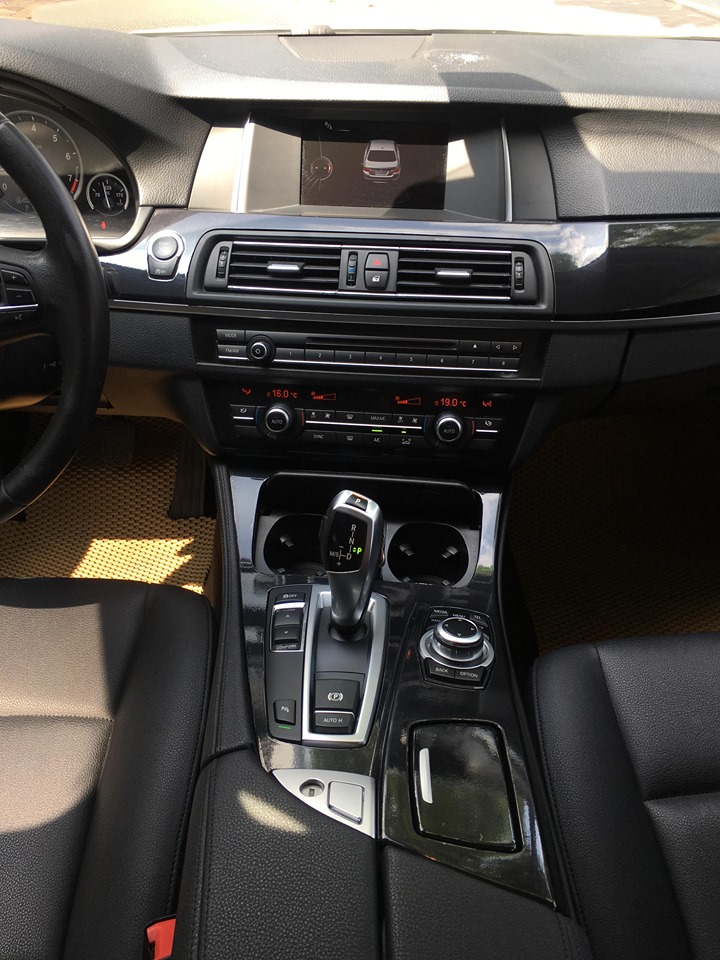BMW 5 Series 520i 2014 - BMW 520i sản xuất 2014