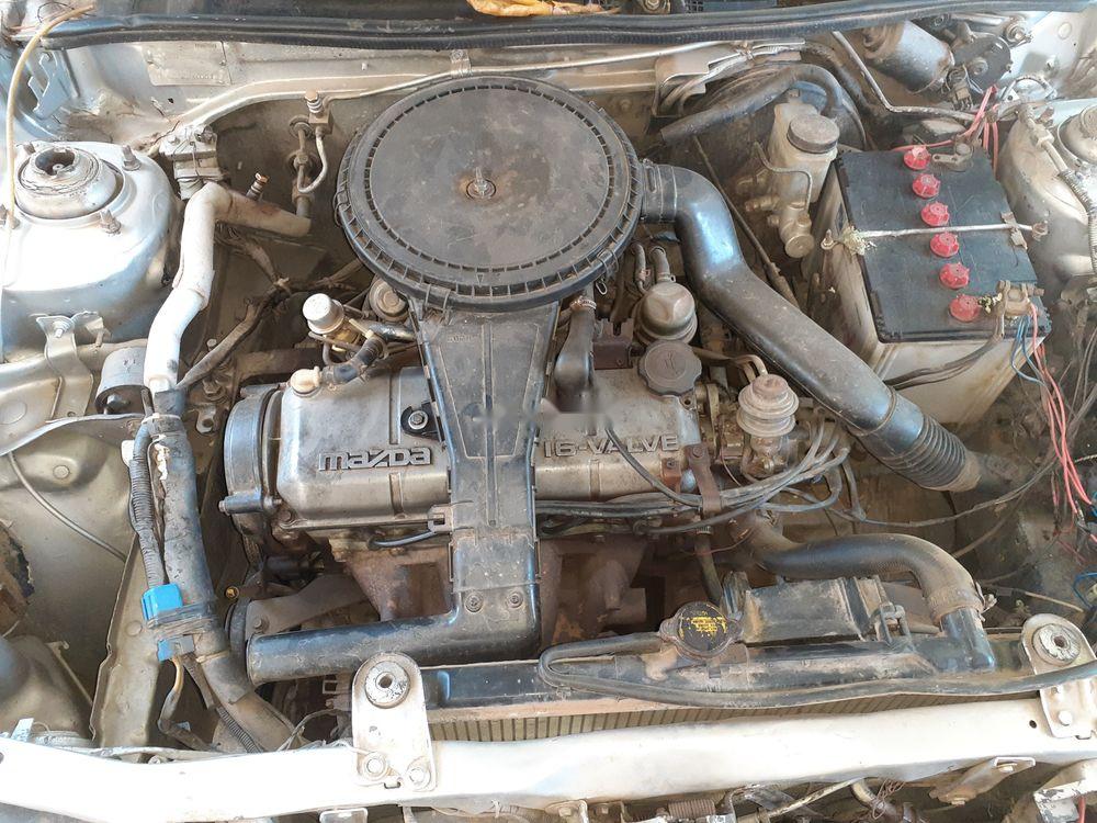 Mazda 323  1.6MT  1995 - Cần bán xe Mazda 323 1.6MT đời 1995, màu bạc, nội thất đẹp chính chủ